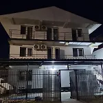 Casa Popa Albatrosului Nr 40 *