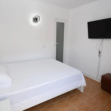 Πανσιόν Casa Popa Albatrosului Nr 40 *